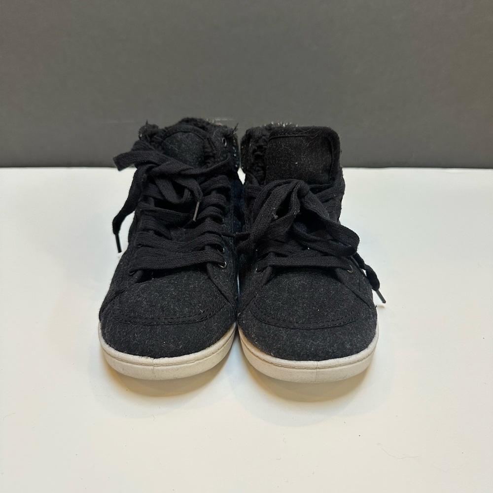 ❌SOLD❌ NWT Roxy "Whitney" Black/Charcoal High-Top Sneakers w fuzzy lining - Picture 3 of 7